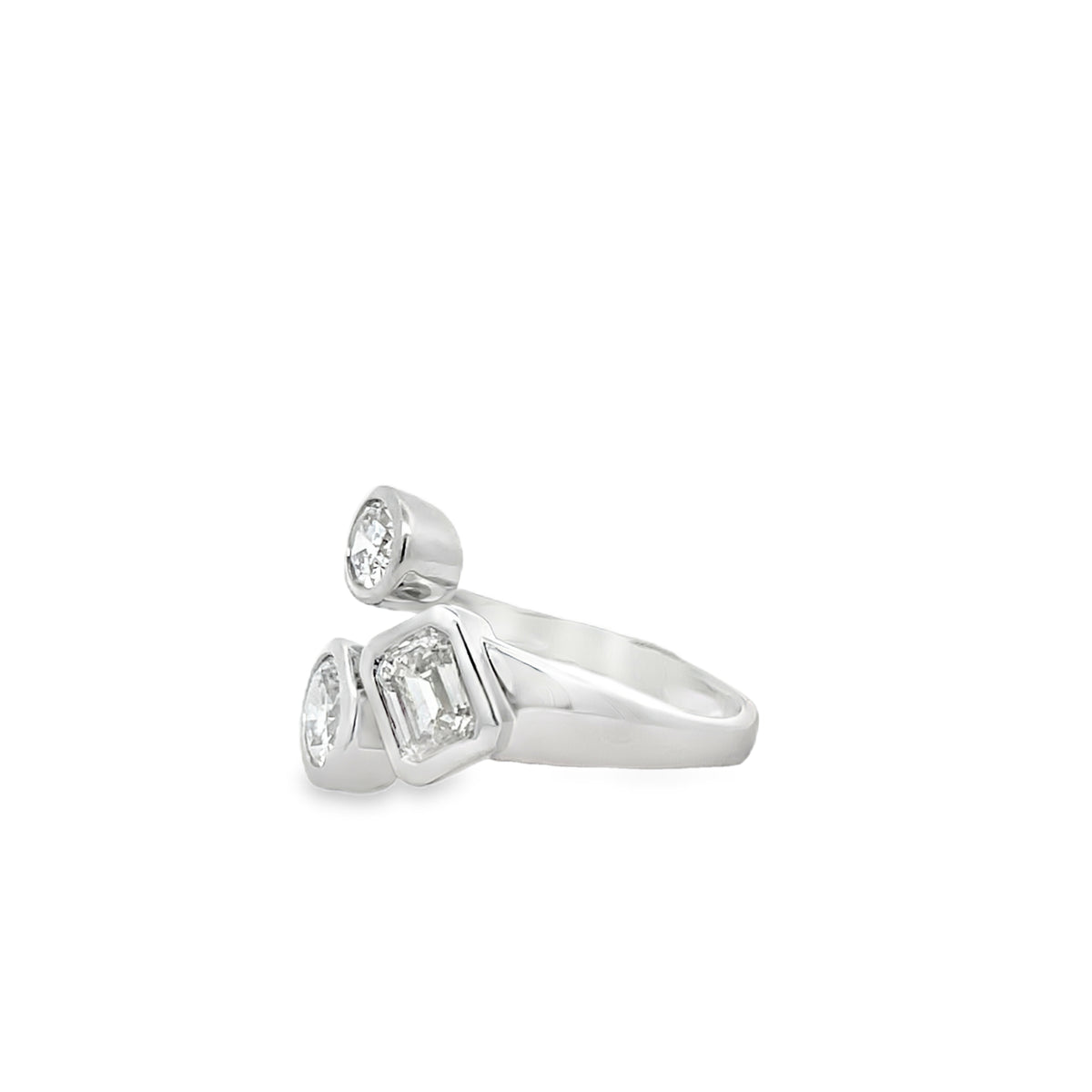 18KW MULTI SHAPE DIAMOND BYPASS RING