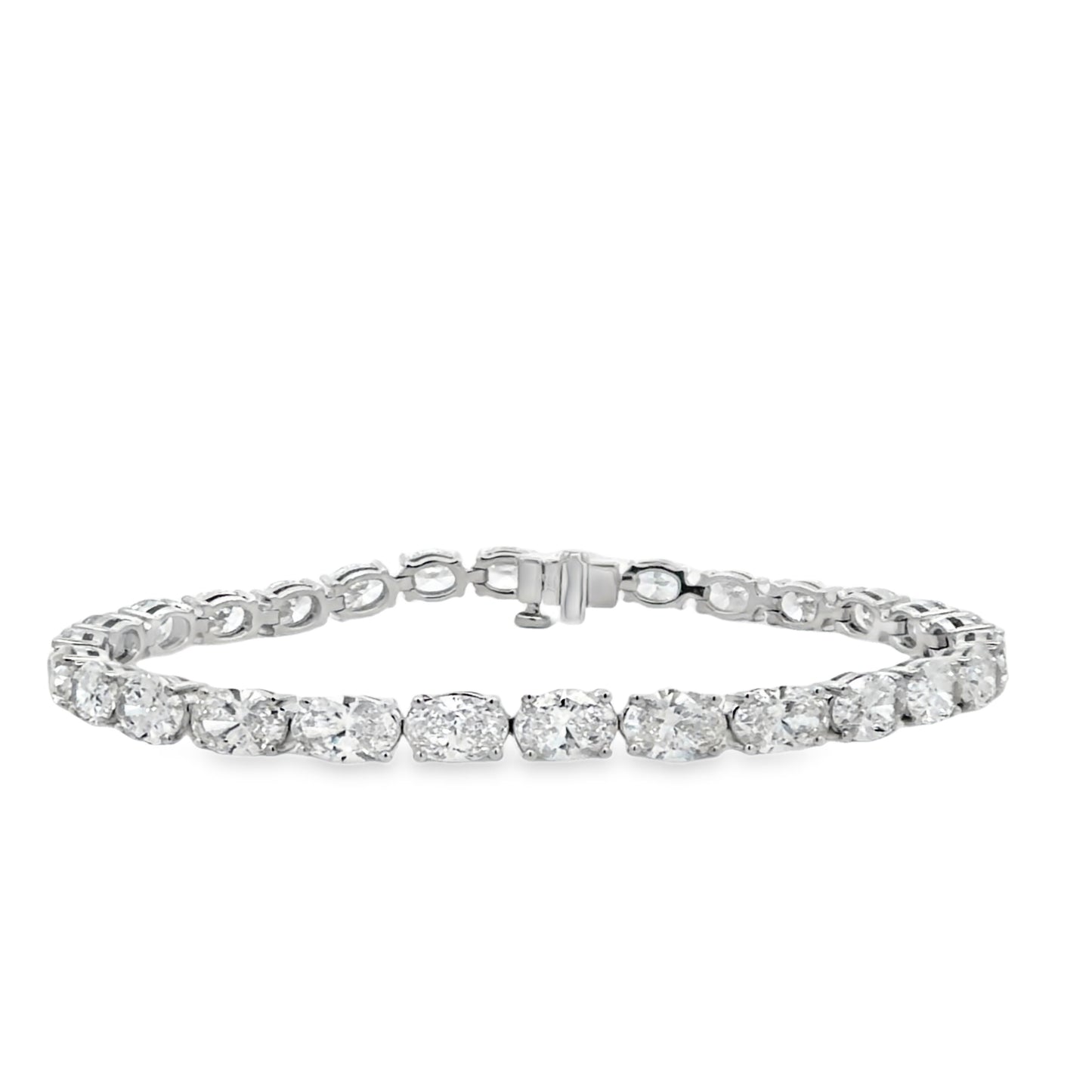 18KW OVAL CUT DIAMOND TENNIS BRACELET
