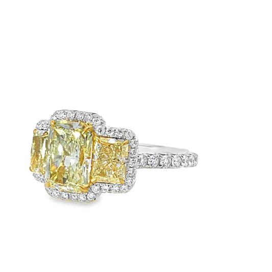 18KY WHITE AND YELLOW EMERAL CUT DIAMOND RING