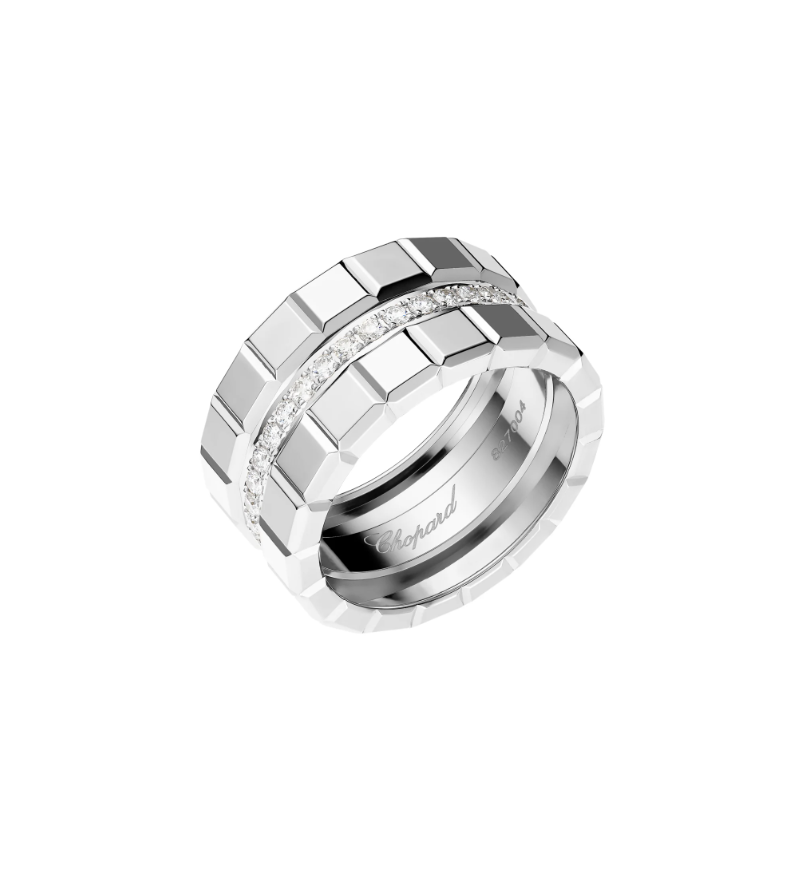 18KW CE CUBE DIAMOND RING