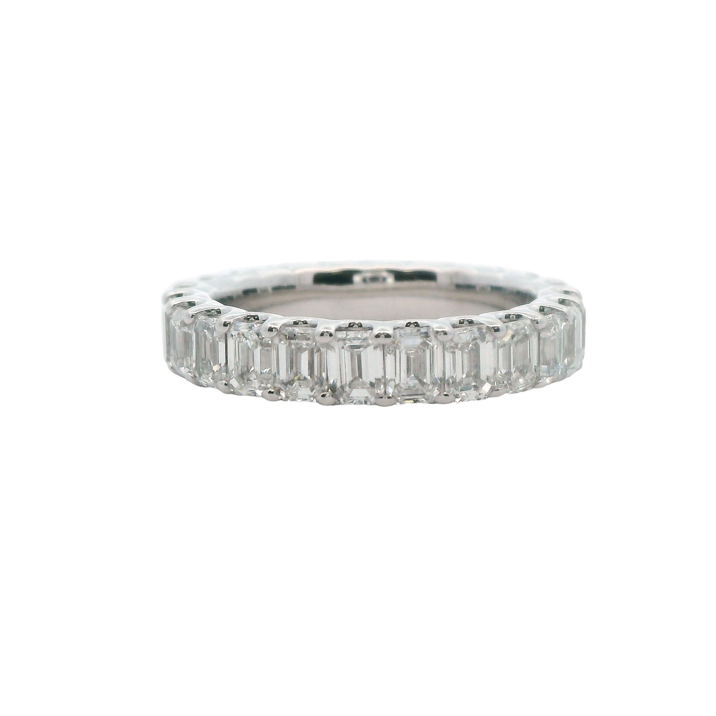 18KW GEO ARTS EMERLAD CUT ETERNITY BAND