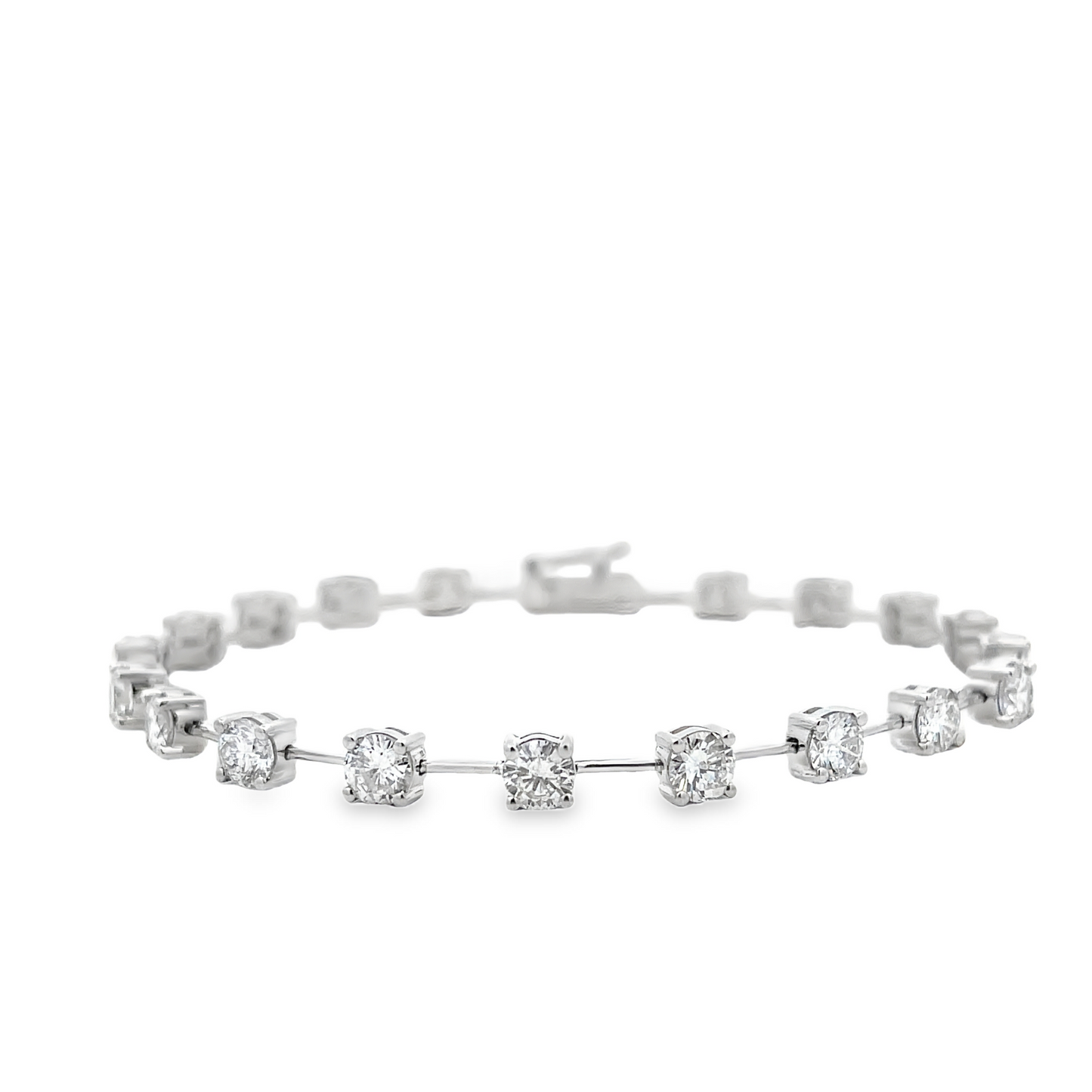 18KW DIAMOND STATION BRACELET