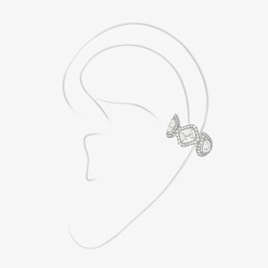 Featuring a clip system, this single clip earring in white gold is designed to be worn on the auricle of the ear.