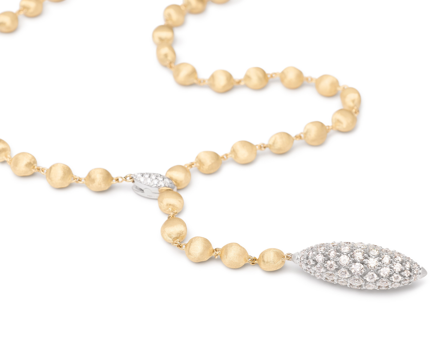 Delicate and precious, this 18K yellow gold lariat necklace is finely hand-engraved using the ancient Florentine technique, which gives our gold a fine, brushed texture. It features a central diamond spotlight and an eye-catching oval shape pavé-set diamond pendant, drawing the eye towards the décolletage. The adjustable length provides the perfect fit and endless possibilities for any neckline, outfit, or occasion.