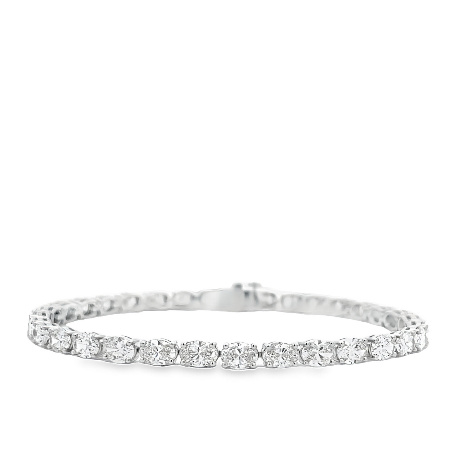18KW OVAL DIAMOND TENNIS BRACELET
