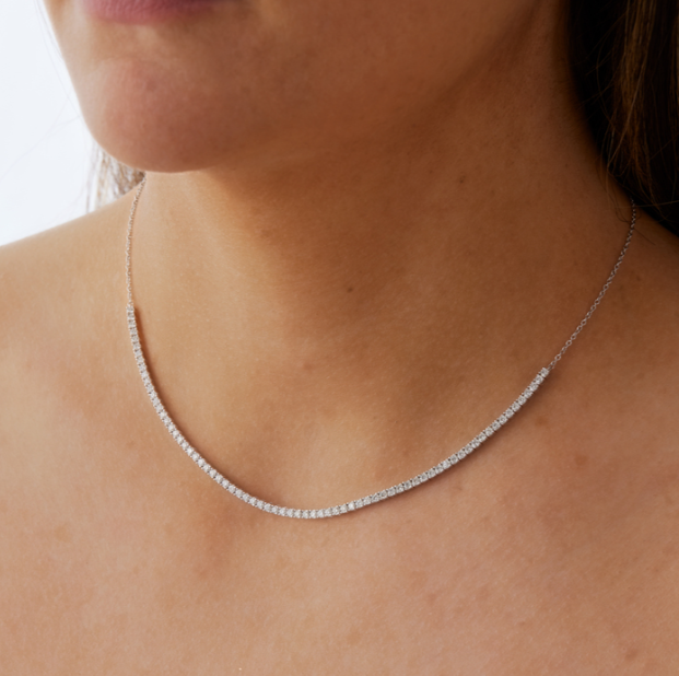 18KW 1.26CTW DIAMOND UNIFORM LINE NECKLACE