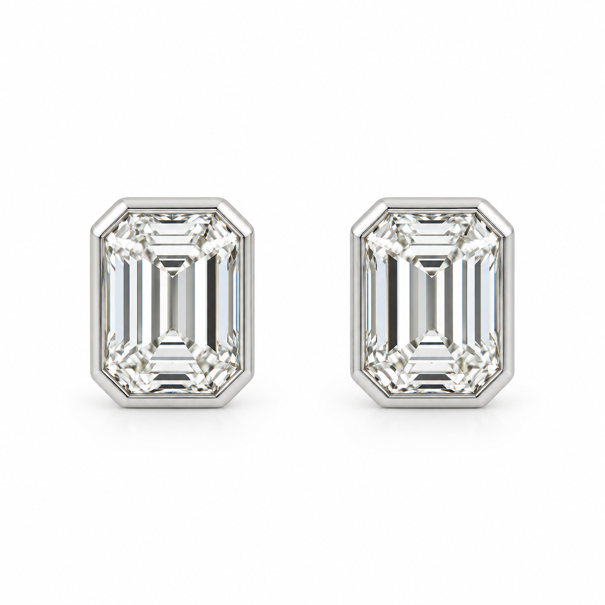 18KW EMERALD CUT DIAMOND STUD EARRINGS