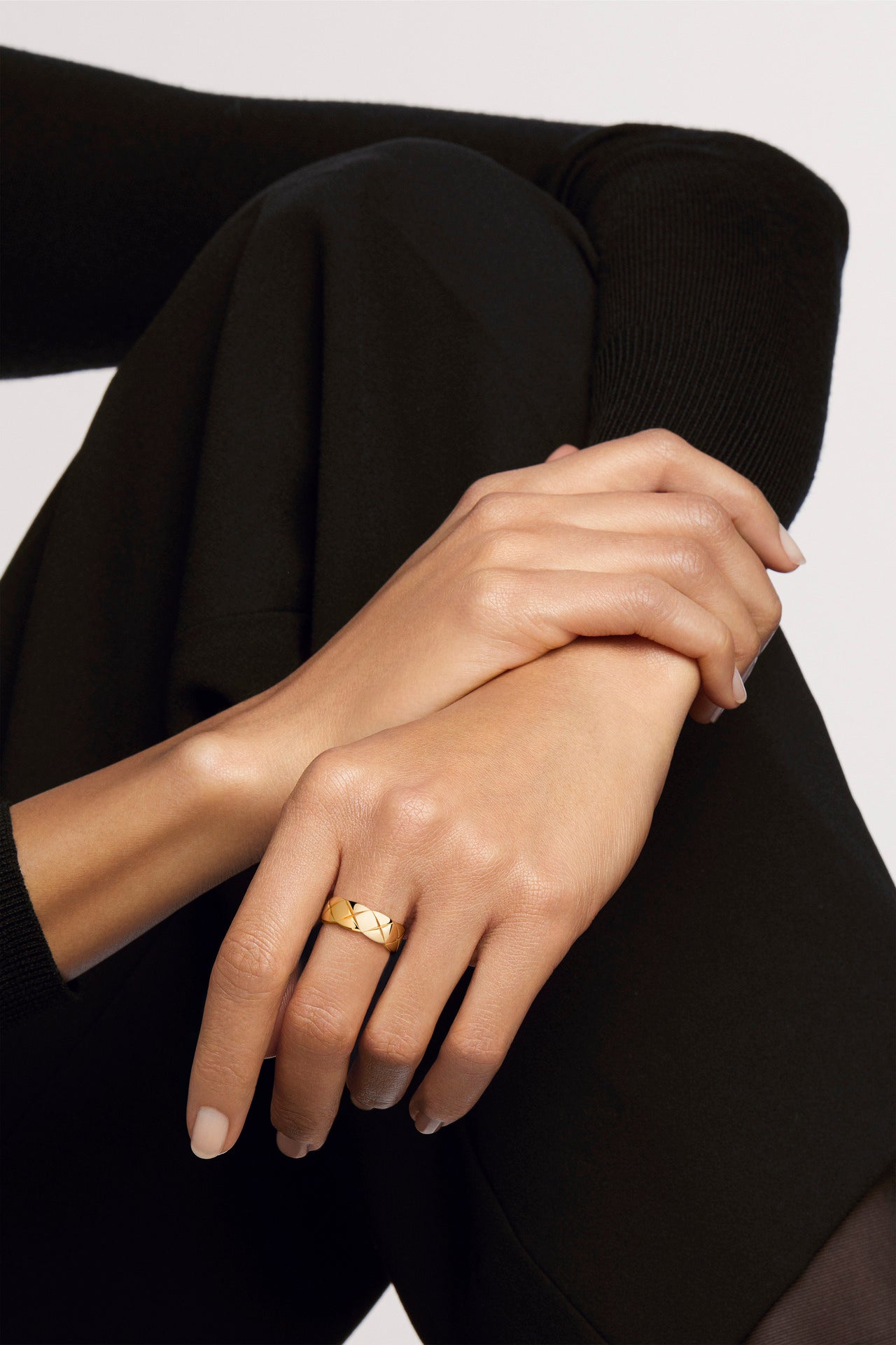 CHANEL COCO CRUSH RING QUILTED MOTIF SMALL VERSION