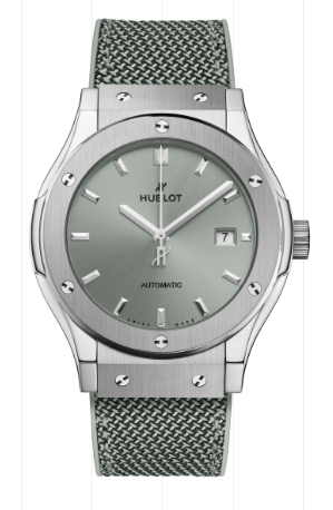 42MM CLASSIC FUSION TITANIUM SAGE GREEN