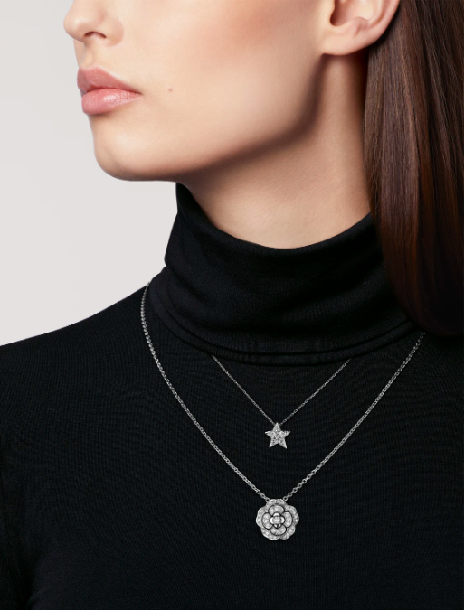 CHANEL BOUTON DE CAMELIA NECKLACE