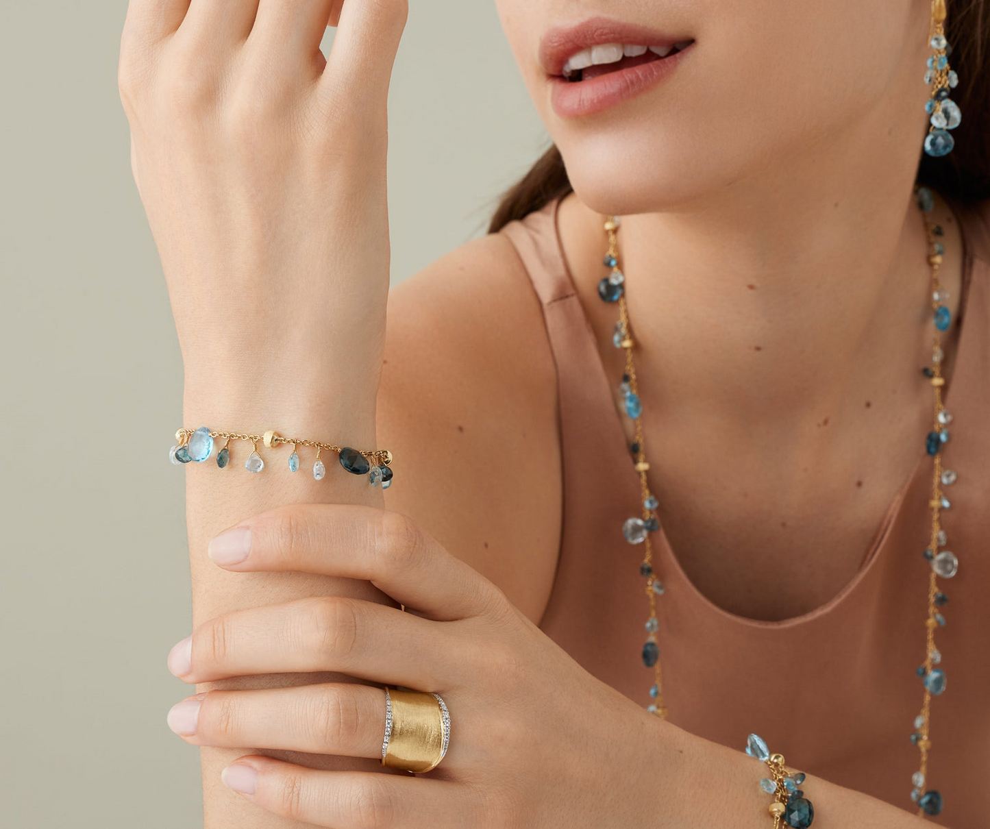 MARCO BICEGO 18KY PARADISE MIXED TOPAZ SINGLE STRAND BRACELET