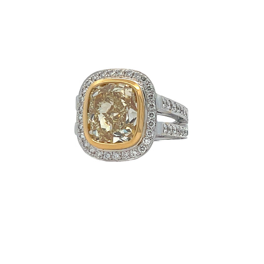 18KW FANCY YELLOW CUSHION COCKTAIL RING