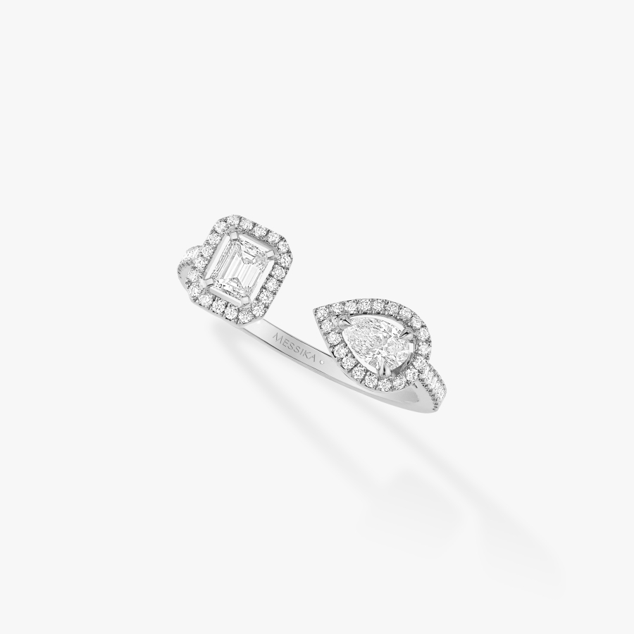 This ring in 18 karat white gold is part of the My Twin collection.