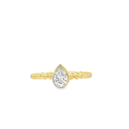 18K Yellow Gold Solitaire Ring with Pear Cut Diamond