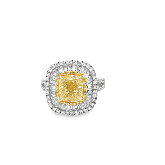 18KW WHITE & YELLOW DIAMOND FASHION RING       FY-VS2 2.11TWT