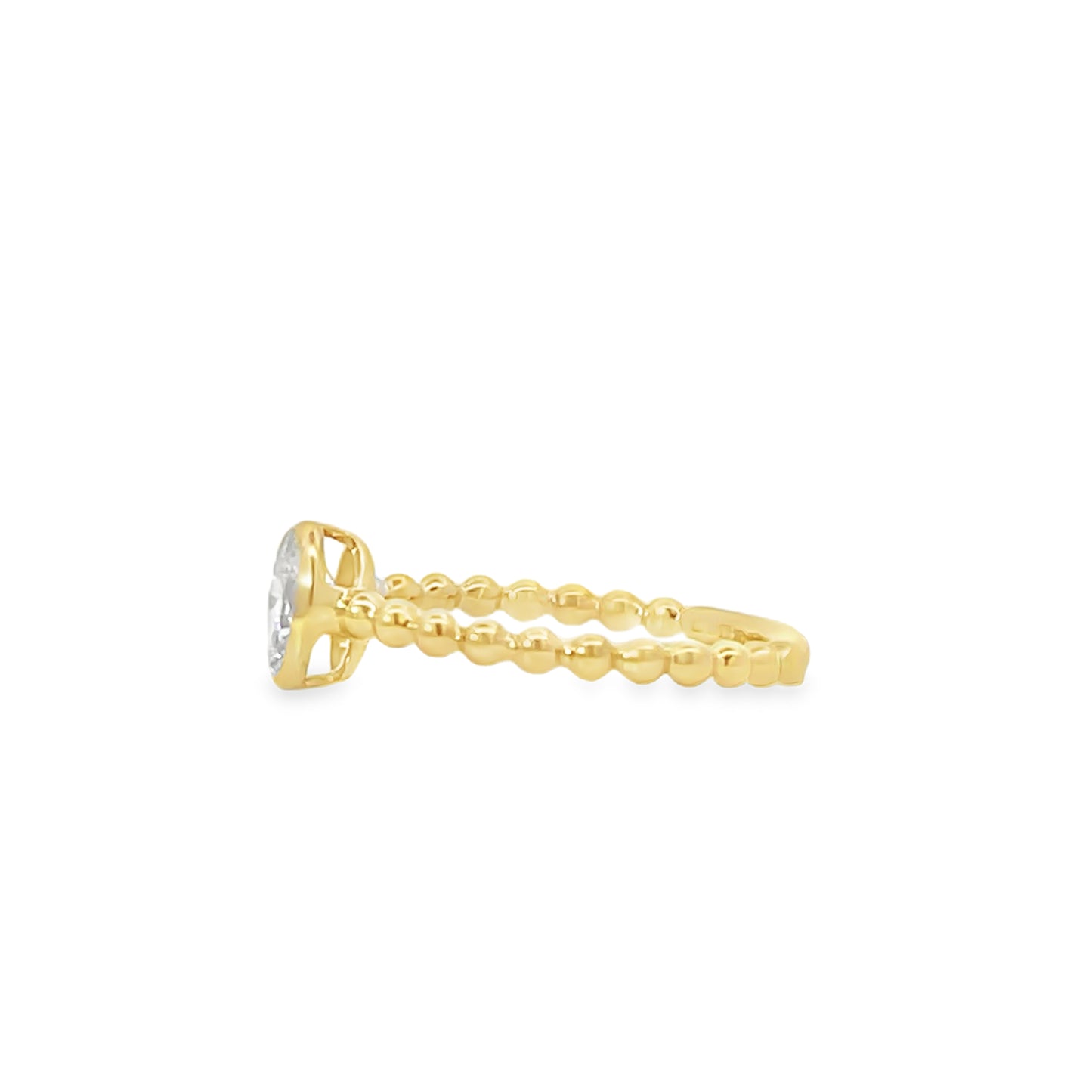 18K Yellow Gold Solitaire Ring with Oval Brilliant Cut Diamond