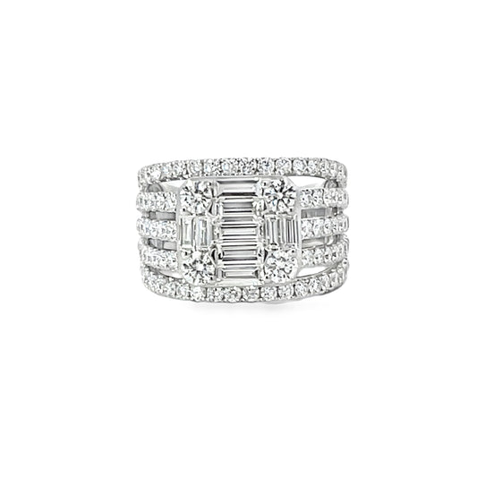 18KW DIAMOND FASHION RING