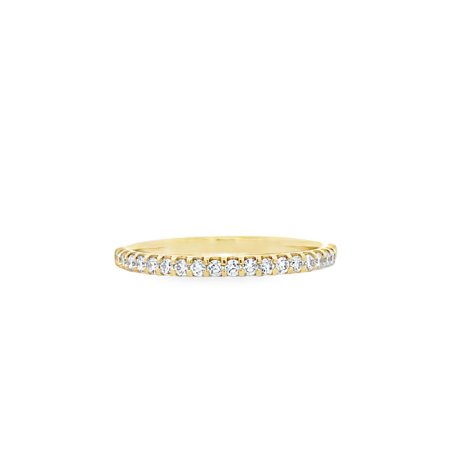 18KY PETITE PRONG 21 STONE DIAMOND BAND