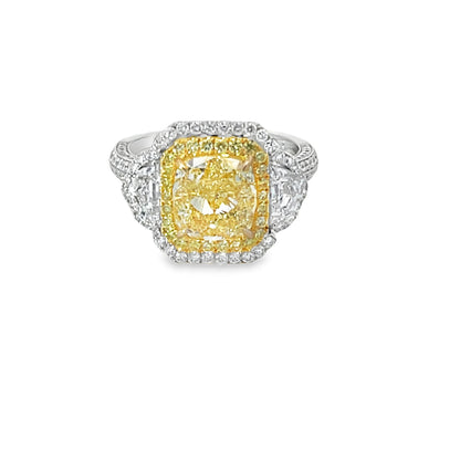 18KY YELLOW AND WHITE DIAMOND CUSHION RING