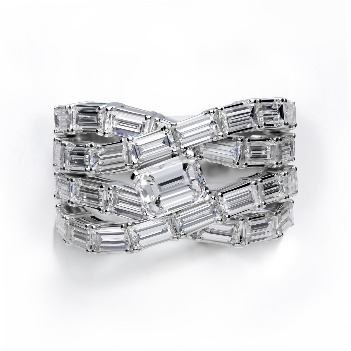 LEO PIZZO 18KW BAGUETTE CRISS CROSS DIAMOND RING