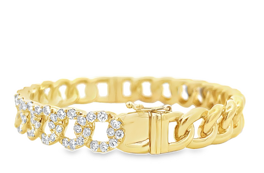 18KY DIAMOND SWEDGE BANGLE