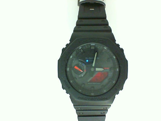 BLACK/BOLD RED SOLAR