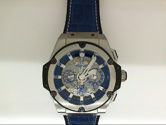 MEN S LIMITED EDITION KANSAS CITY ROYALS WORLD SERIES TITANIUM WATCH  ENGRAVE ON BACK OF WATCH:  SALVADOR PEREZ "MVP" 13