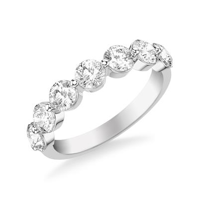 18KW CLASSIC DIAMOND ANNIVERSARY BAND