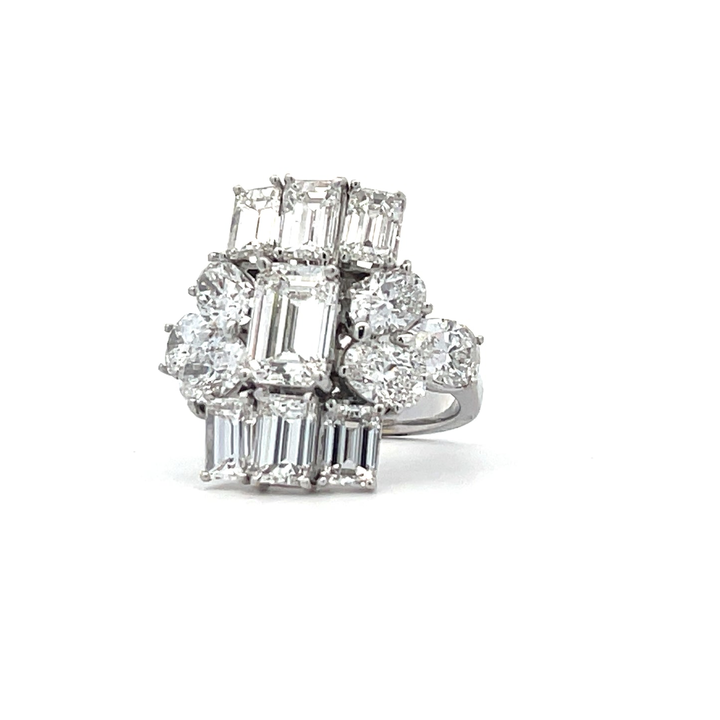 18KW EMERALD CUT DIAMOND COCKTAIL RING