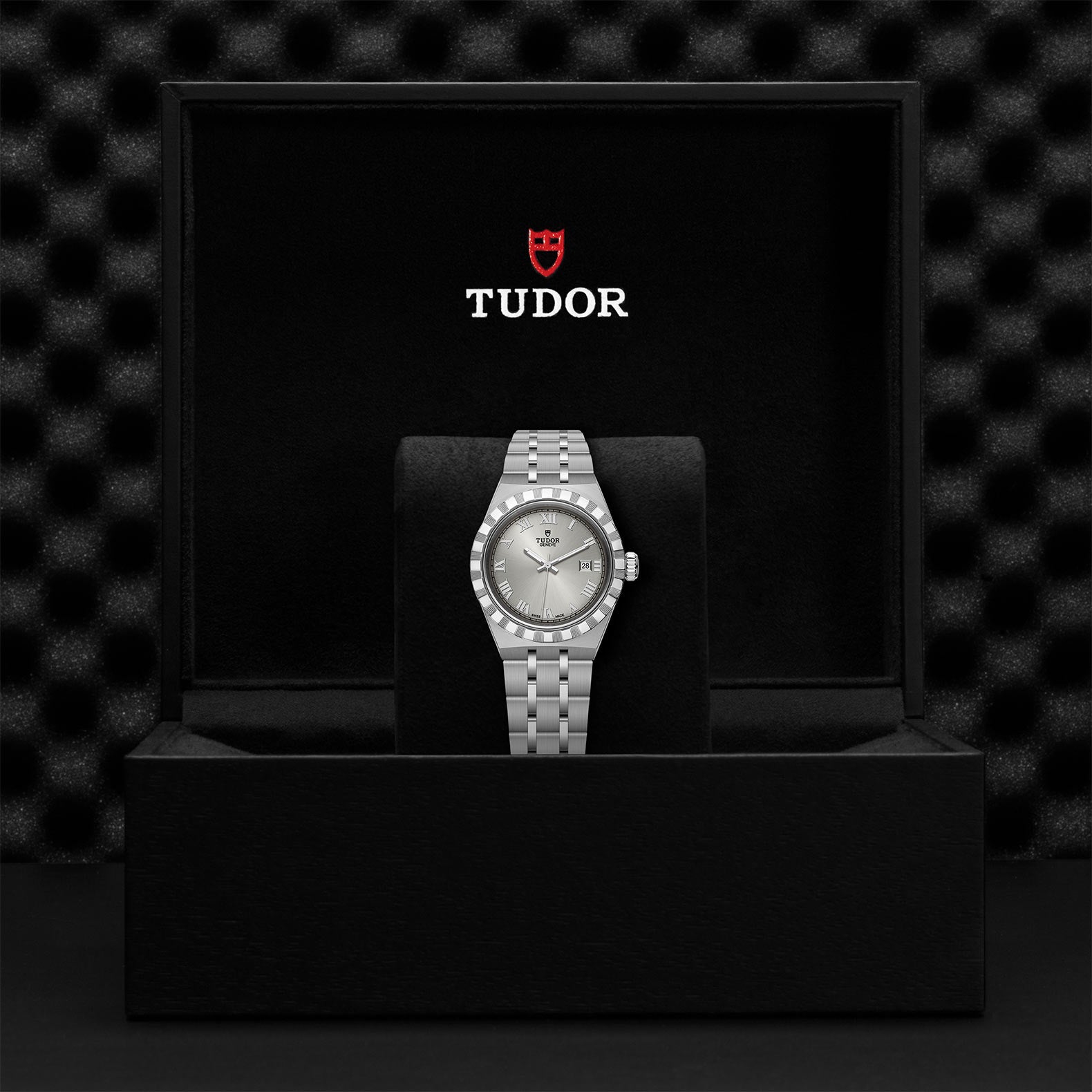 Tudor Royal
