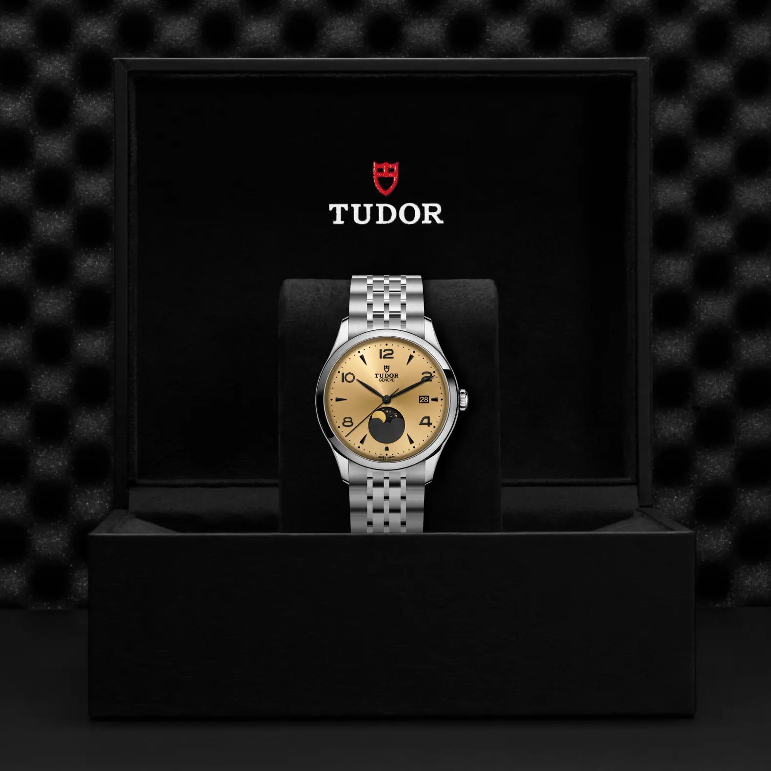 TUDOR 1926 Luna - Weston Jewelers