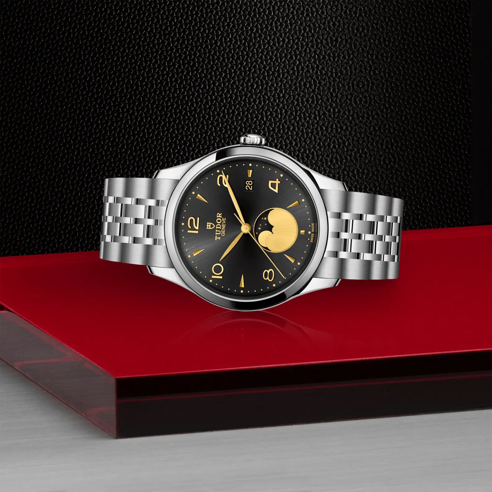 TUDOR 1926 Luna - Weston Jewelers
