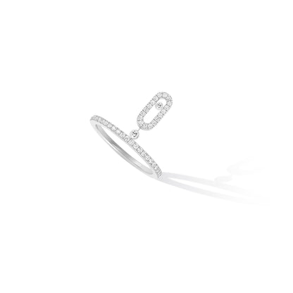 The Move Uno ring in white gold reinvents itselft - the Move motif is now available in charms for a more original style.