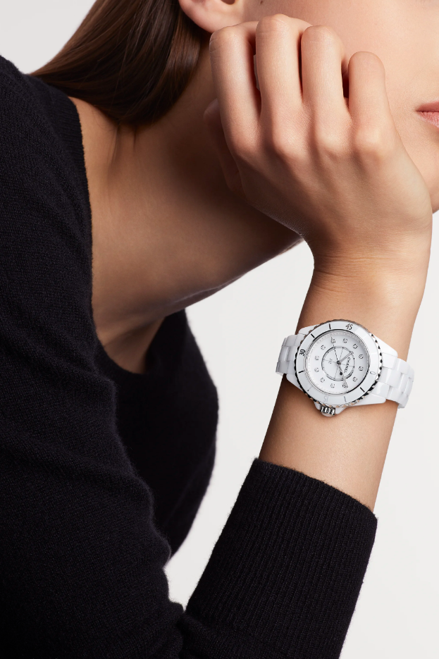 CHANEL J12 WATCH, 33MM