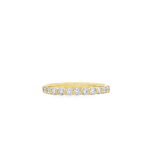 18KY PETITE PRONG 11 STONE DIAMOND BAND