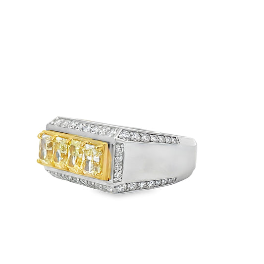 18WY MENS YELLOW OVAL DIAMOND RING