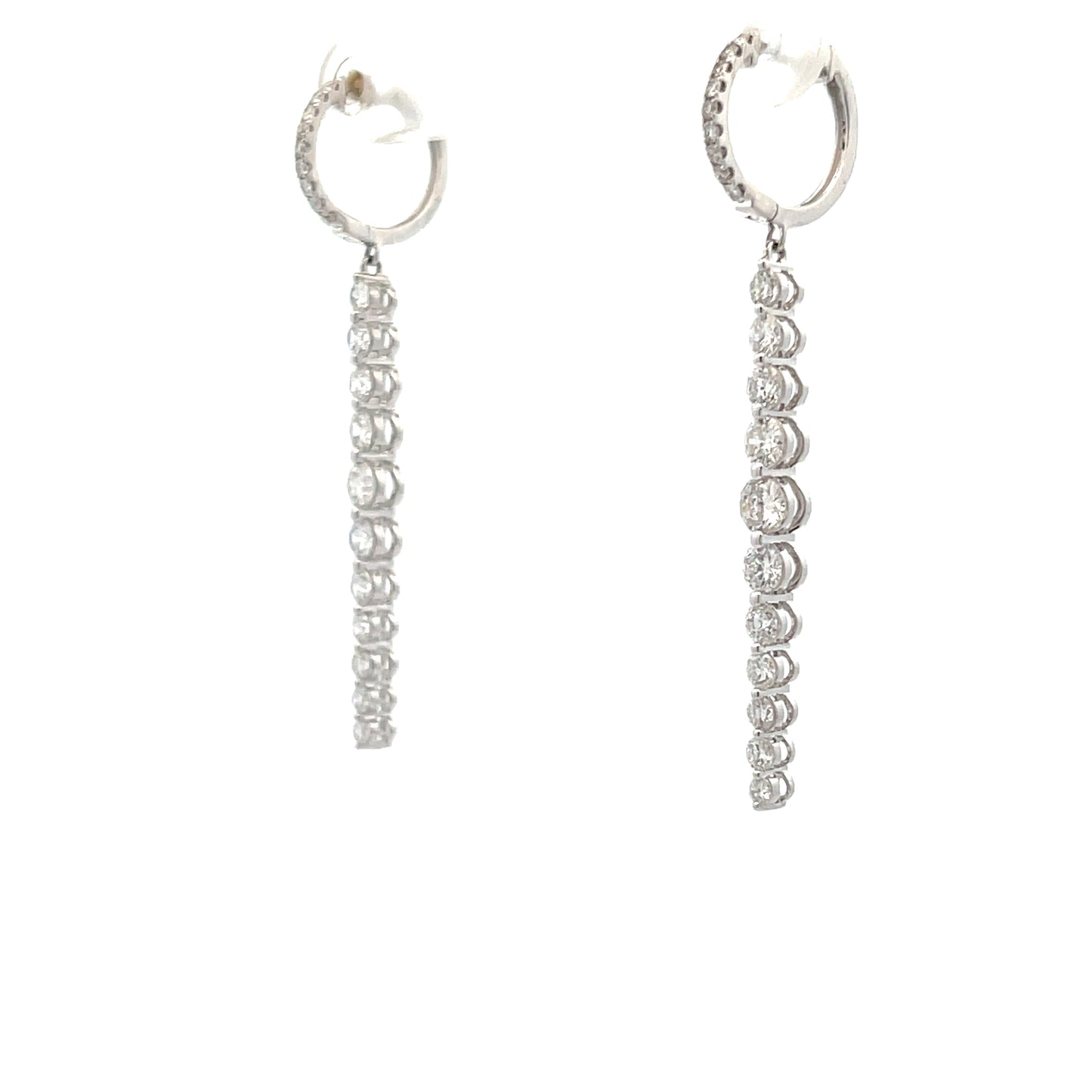 18KW DIAMOND GRADUATED DROP EARRINGS