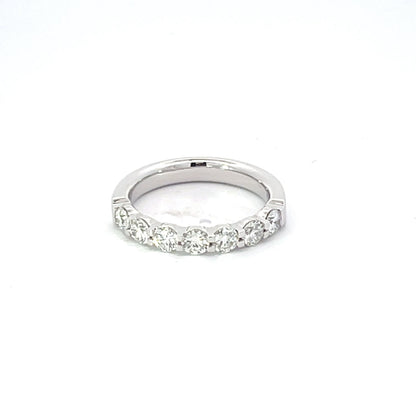 18KW 7 PRONG DIAMOND HALFWAY BAND