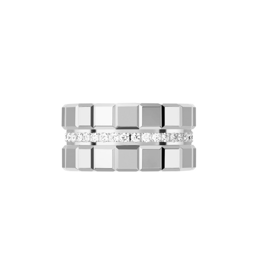18KW CE CUBE DIAMOND RING