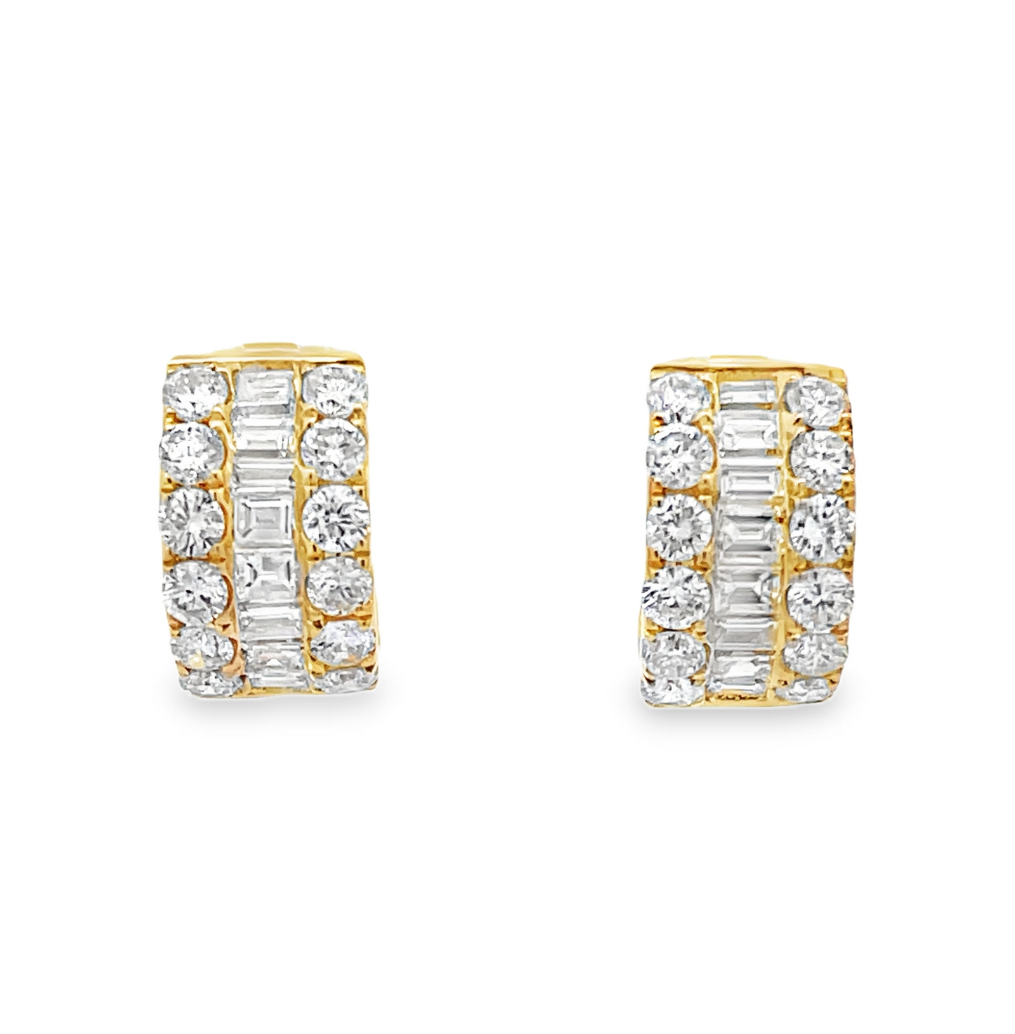 18KY DIAMOND HUGGIE EARRINGS