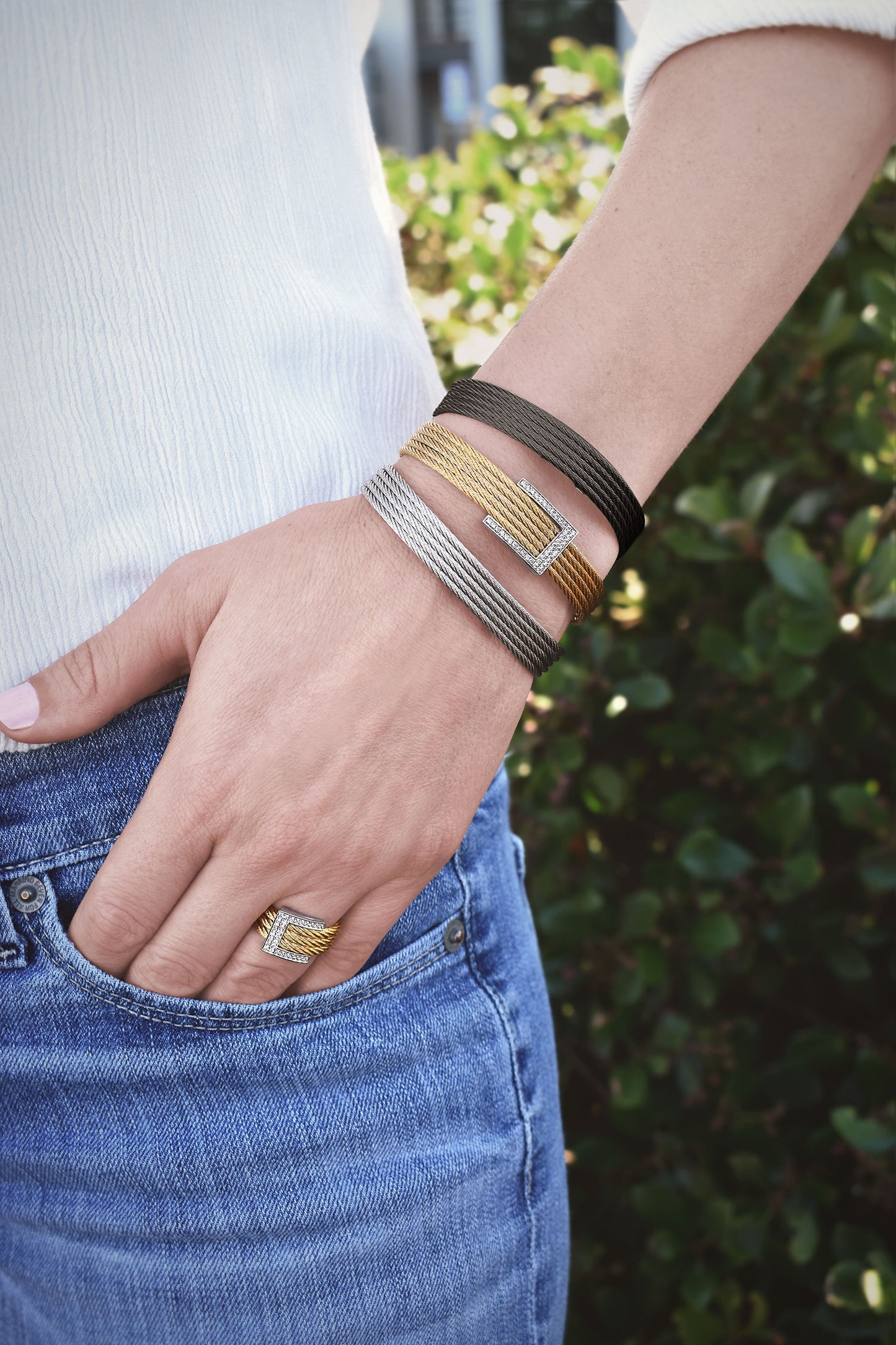 6 CABLE CUFF W/ATTACHABLE DIA BUCKLE