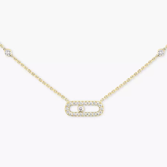 This pavé necklace in 18 karat yellow gold is part of Move, the signature collection of the Maison Messika.